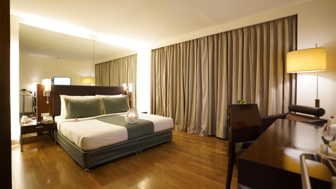 St Laurn Koregaon Park Pune Exterior photo