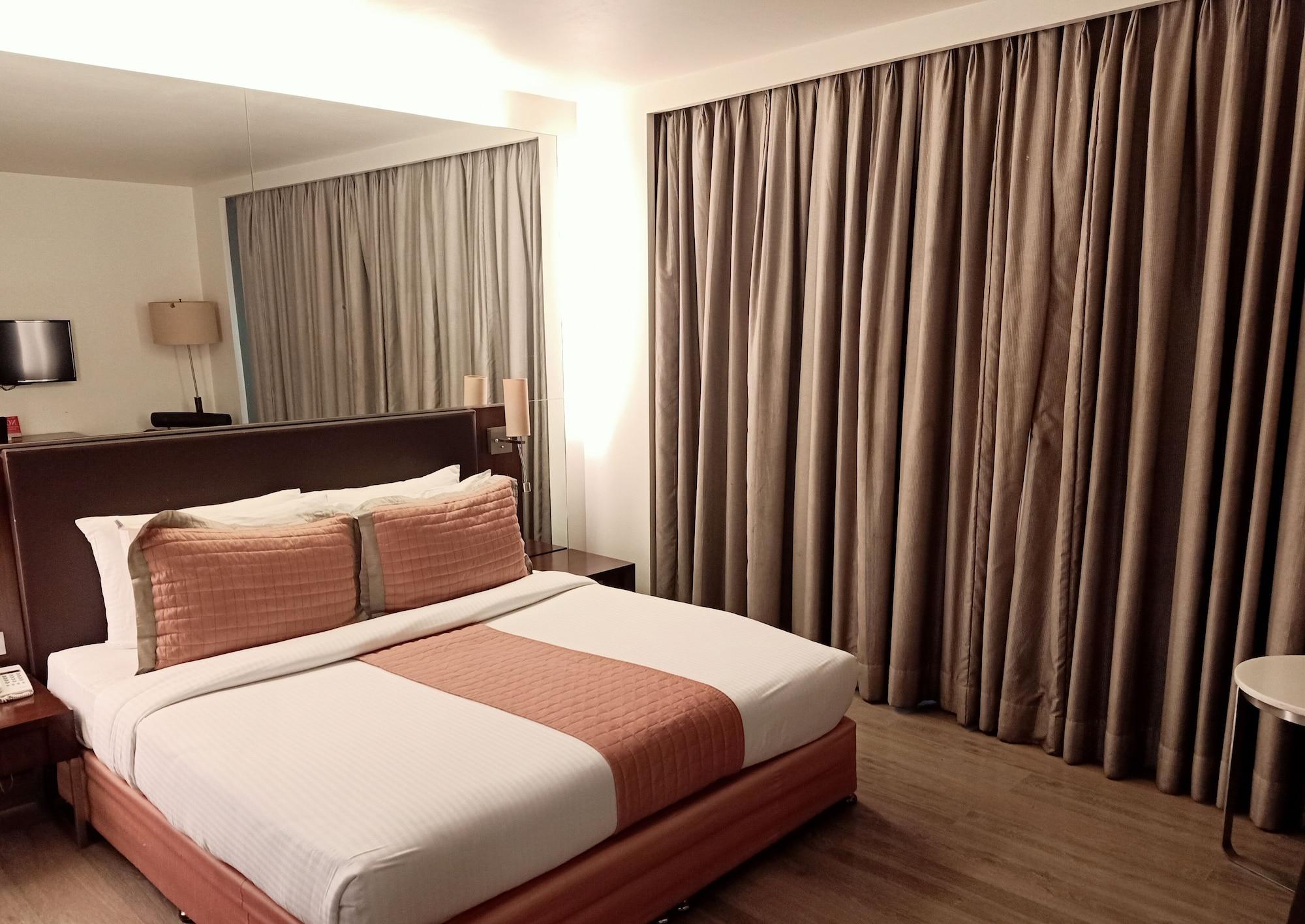 St Laurn Koregaon Park Pune Exterior photo