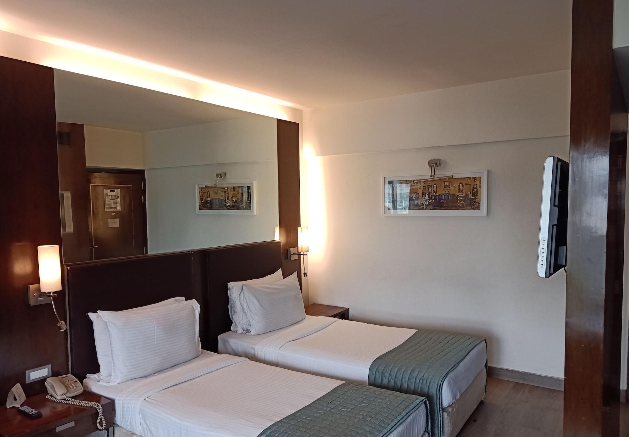 St Laurn Koregaon Park Pune Exterior photo