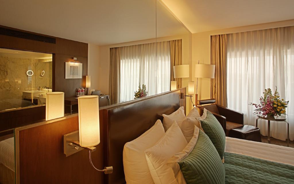 St Laurn Koregaon Park Pune Room photo