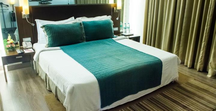St Laurn Koregaon Park Pune Exterior photo
