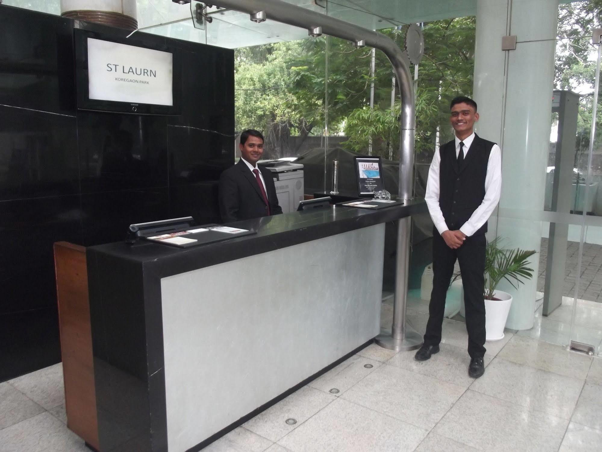 St Laurn Koregaon Park Pune Exterior photo